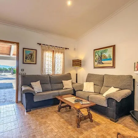 Vina Maria Villa Pollenca
