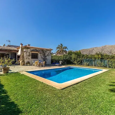 Vina Maria Villa Pollenca